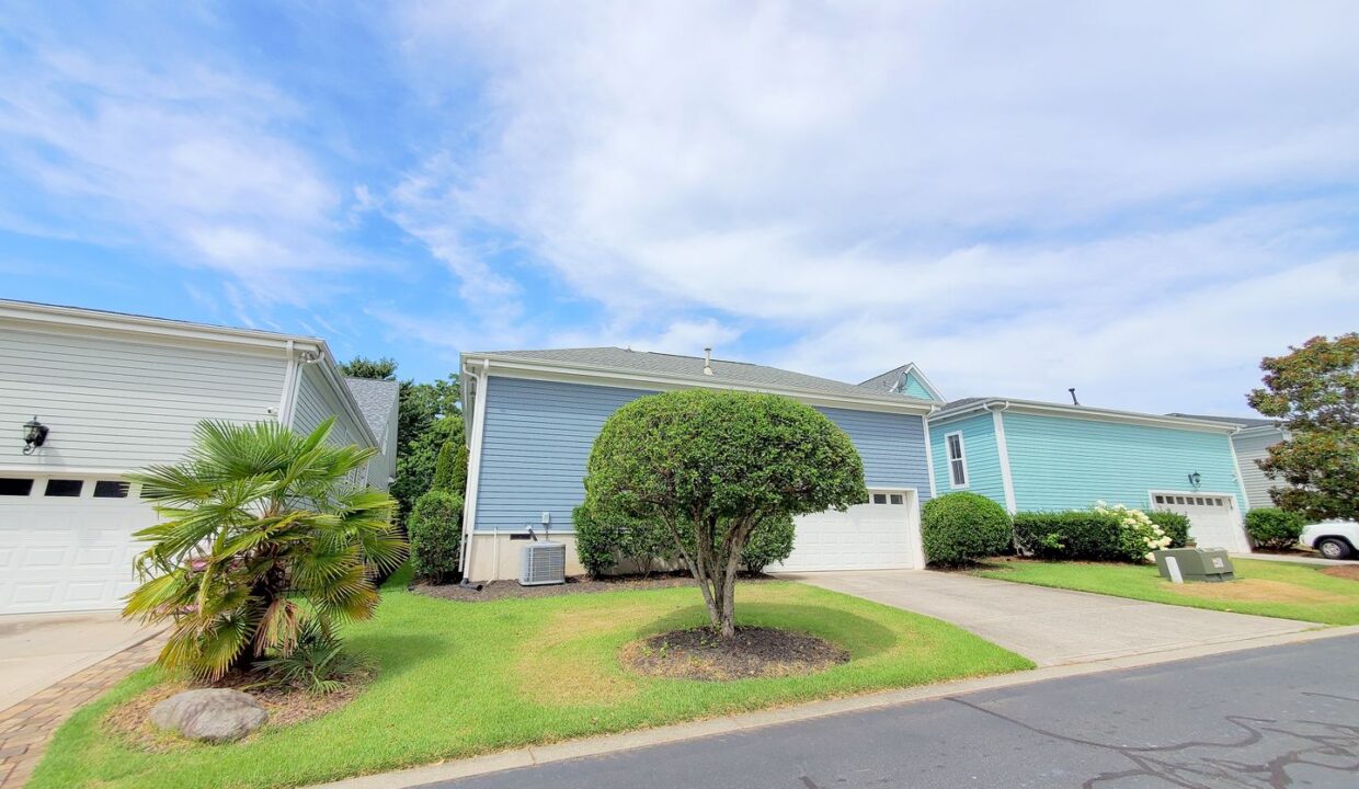 17011-Hedgerow-Park-Rd-Charlotte-NC-28277-25