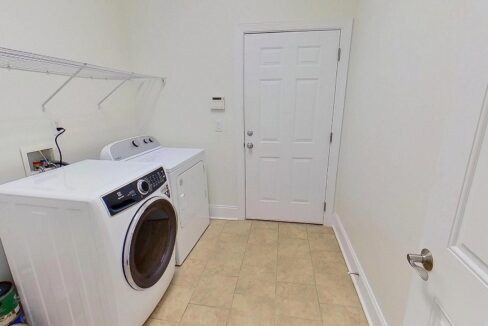 17011-Hedgerow-Park-Rd-Charlotte-NC-28277-32