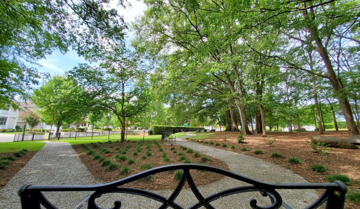 17011-Hedgerow-Park-Rd-Charlotte-NC-28277-44