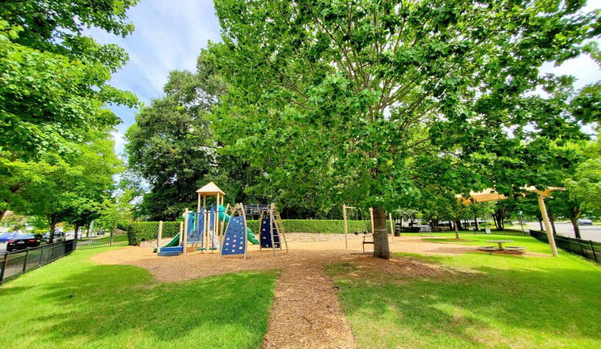 17011-Hedgerow-Park-Rd-Charlotte-NC-28277-9