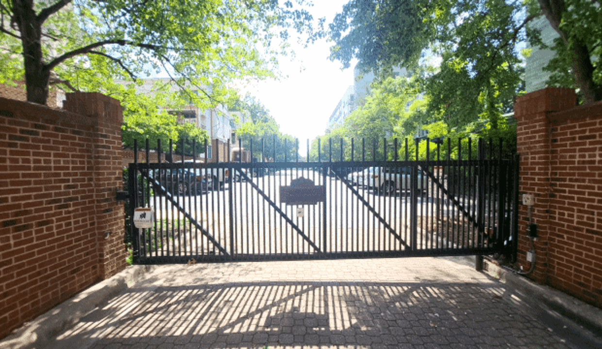 208-E-Davie-St-Raleigh-NC-27601-24