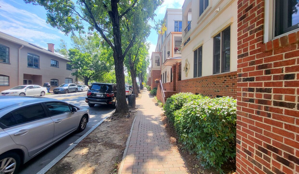 208-E-Davie-St-Raleigh-NC-27601-30
