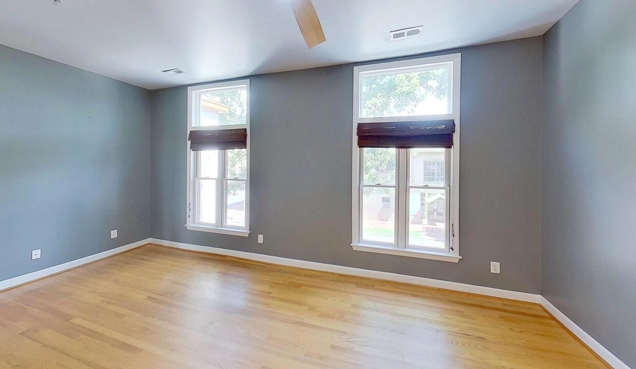 208-E-Davie-St-Raleigh-NC-27601-33