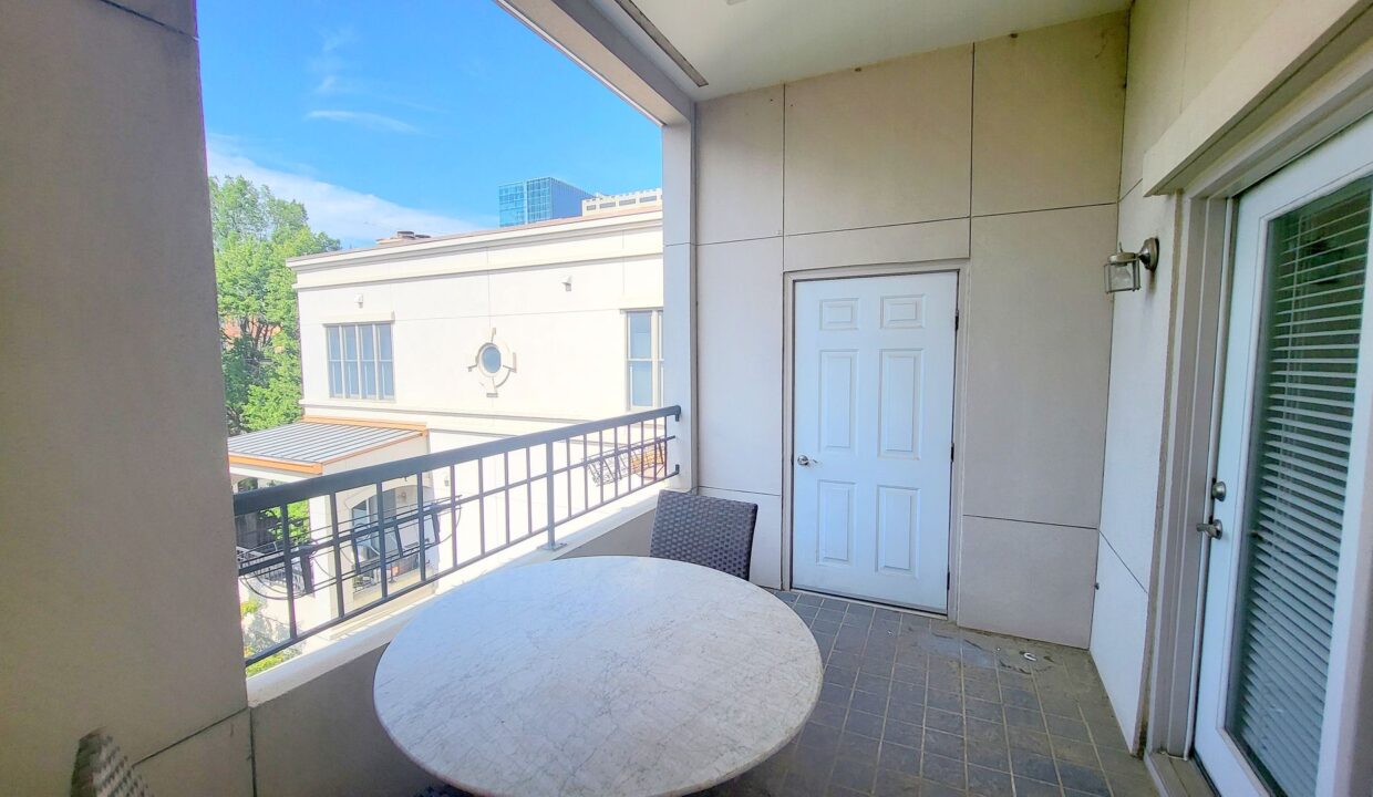 208-E-Davie-St-Raleigh-NC-27601-36