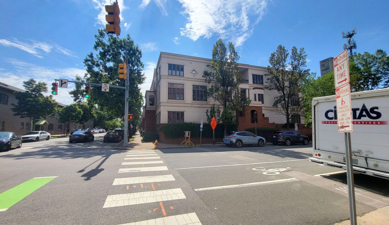 208-E-Davie-St-Raleigh-NC-27601-40