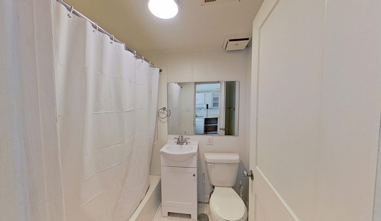 209-E-Peace-St-B-Raleigh-NC-27604-11
