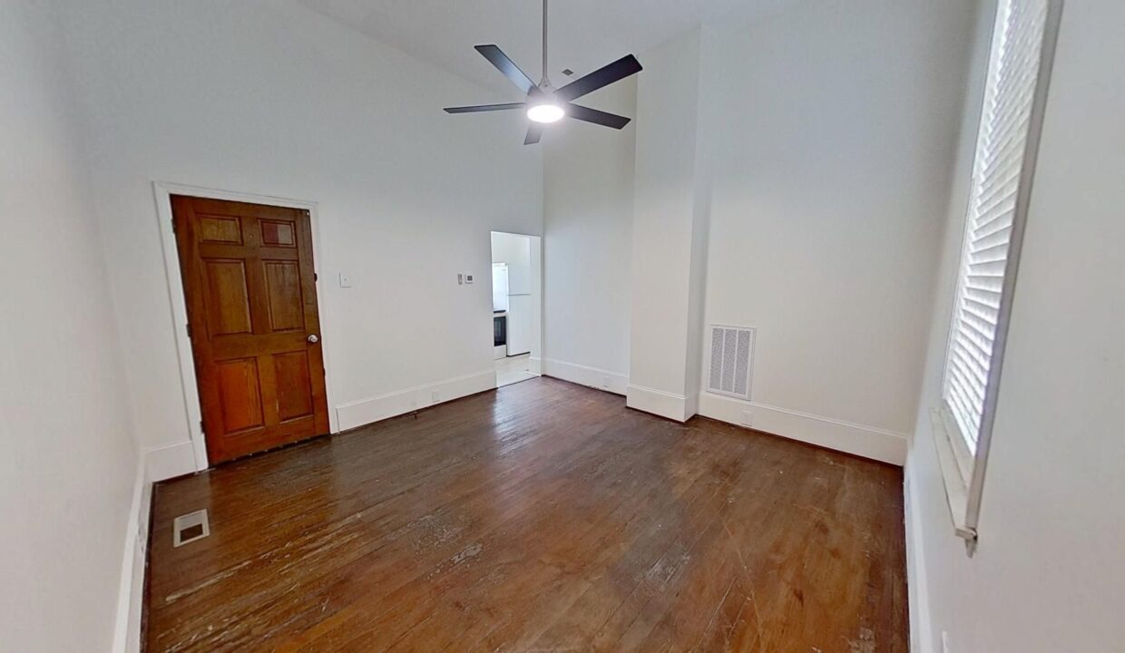 209-E-Peace-St-B-Raleigh-NC-27604-15