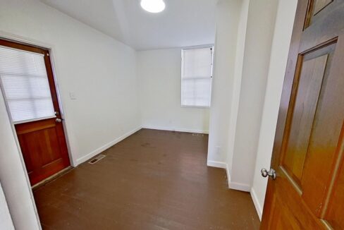 209-E-Peace-St-B-Raleigh-NC-27604-5