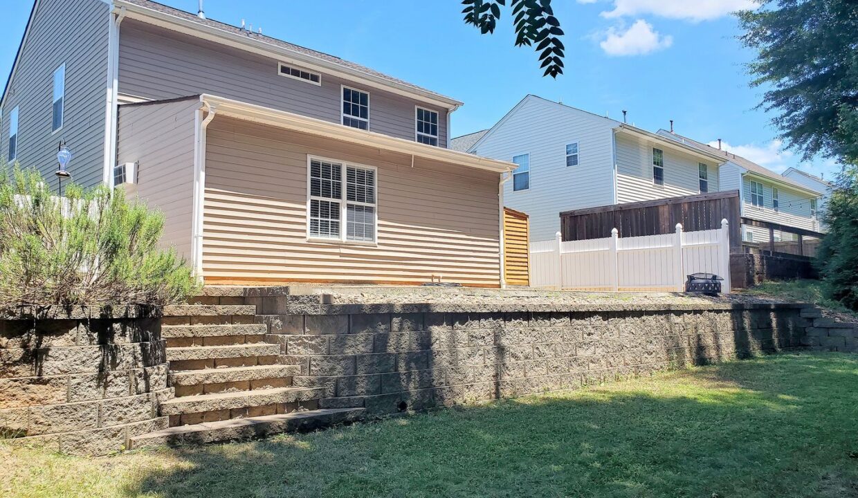 21-War-Admiral-Way-Greenville-SC-29617-25