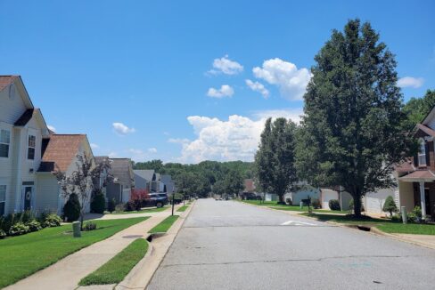 21-War-Admiral-Way-Greenville-SC-29617-35