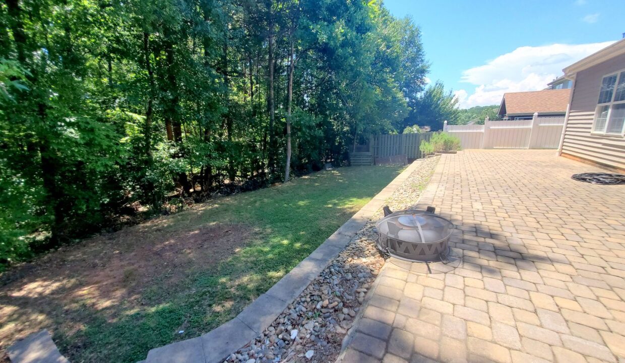 21-War-Admiral-Way-Greenville-SC-29617-37