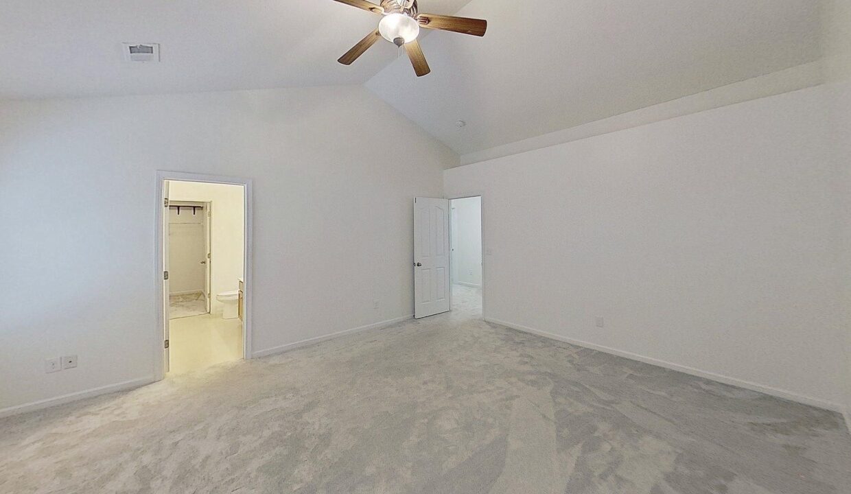 21-War-Admiral-Way-Greenville-SC-29617-39