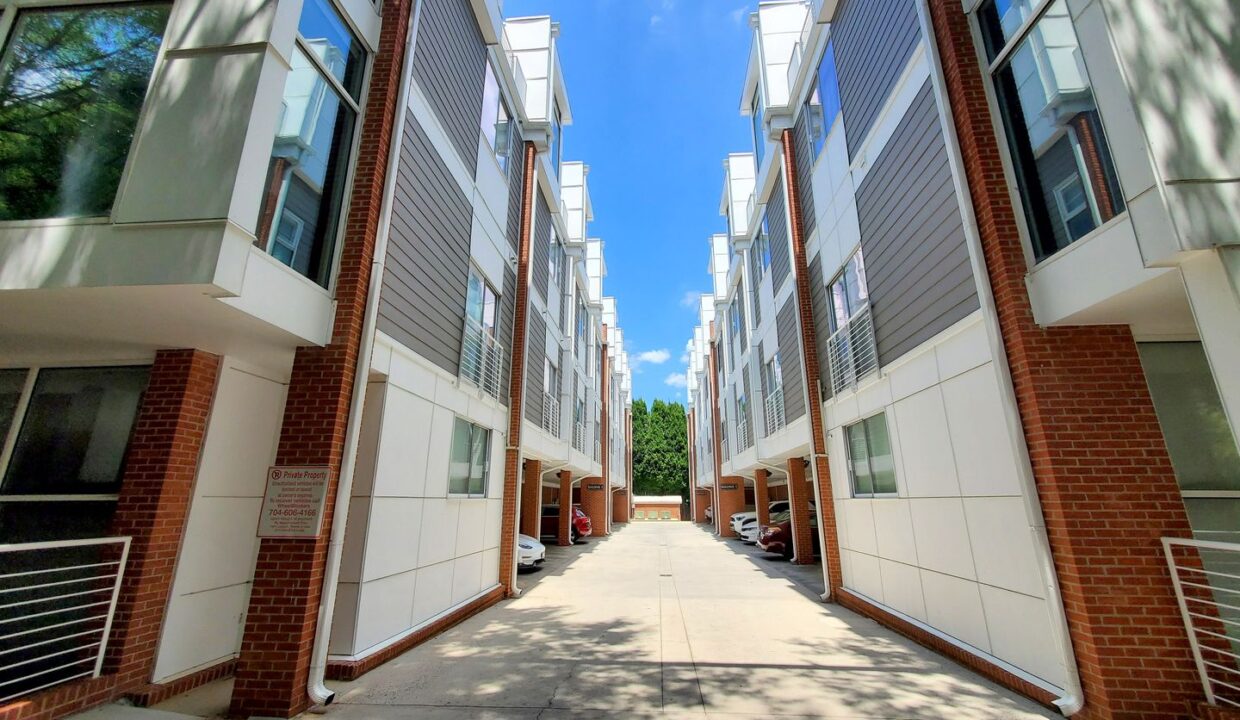 295-McDonald-Ave-Charlotte-NC-28203-18