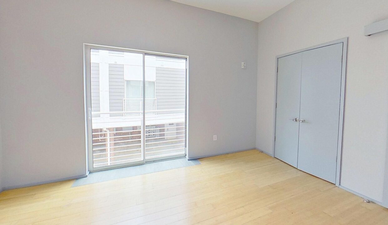 295-McDonald-Ave-Charlotte-NC-28203-24