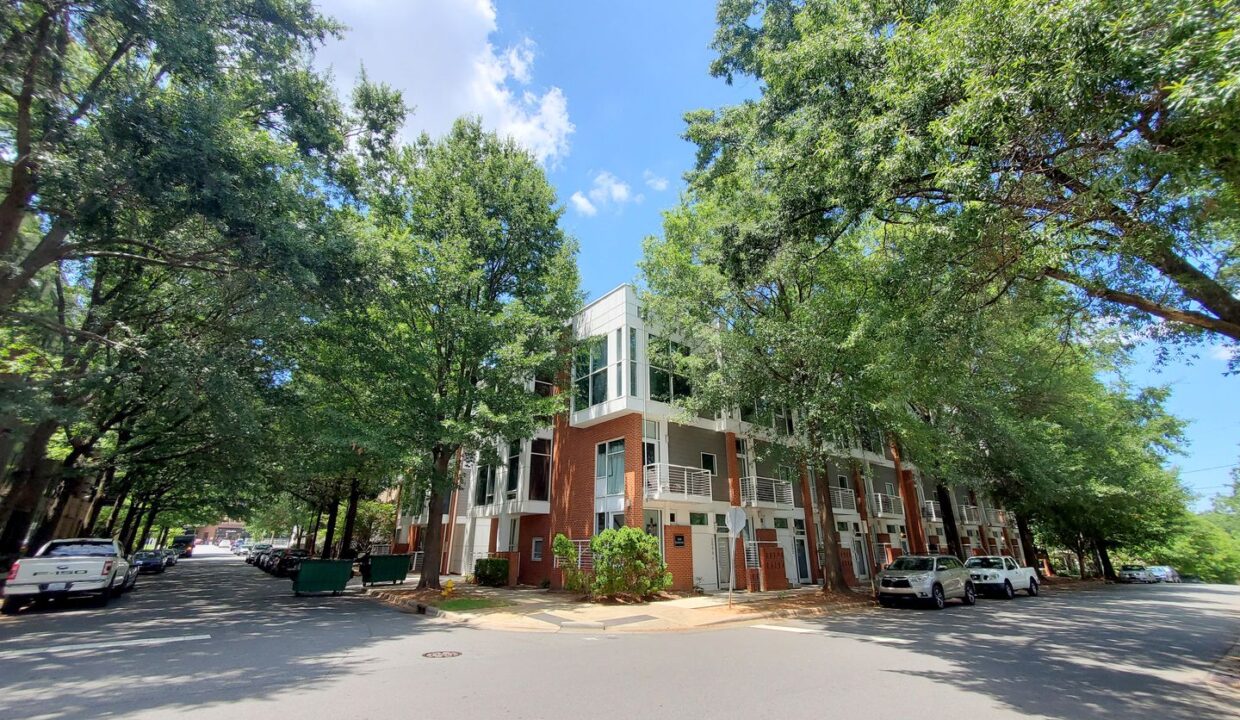295-McDonald-Ave-Charlotte-NC-28203-26