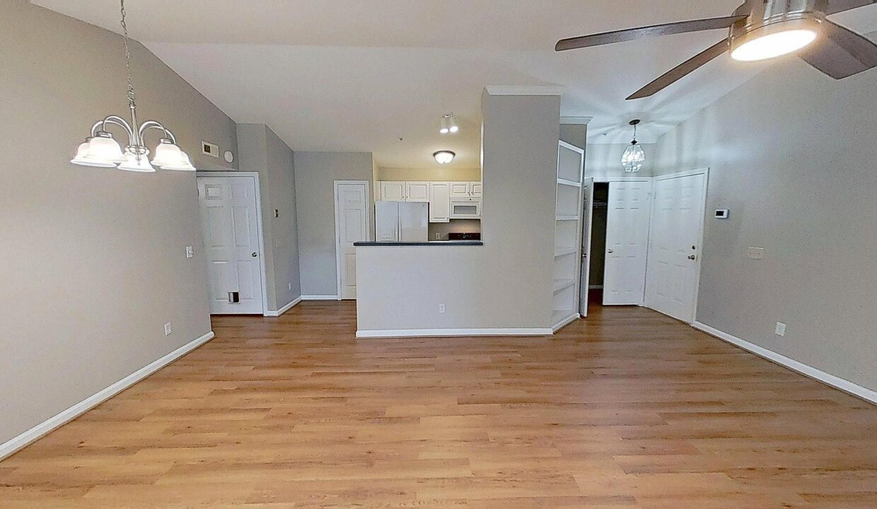 3709-Morris-Farm-Dr-3A-Greensboro-NC-27409-10