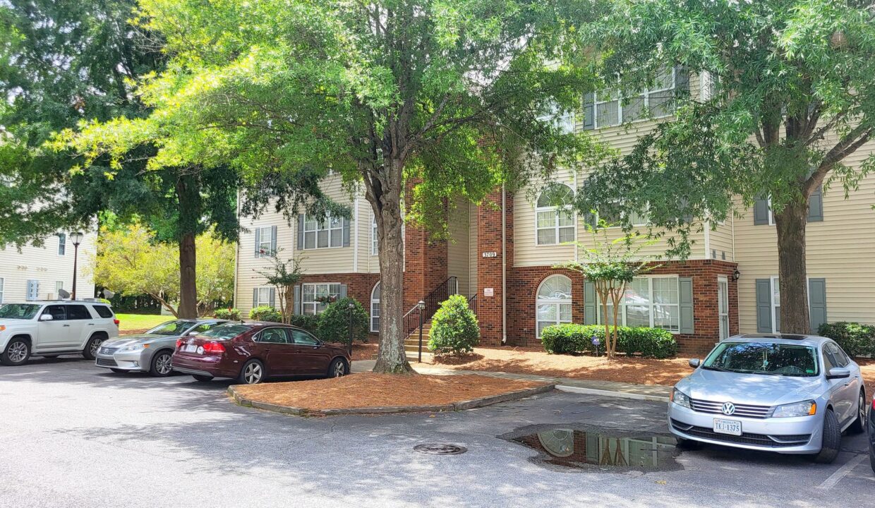 3709-Morris-Farm-Dr-3A-Greensboro-NC-27409-13