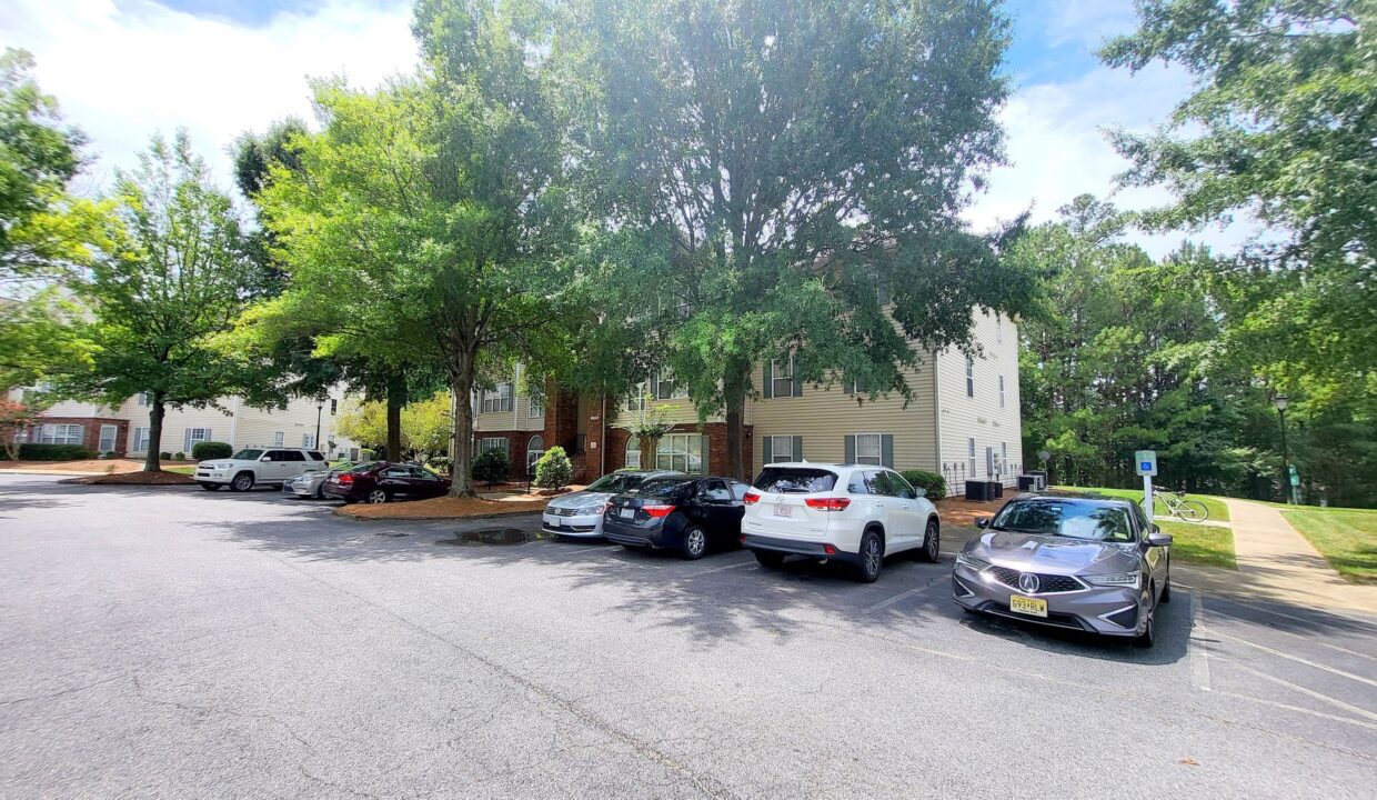 3709-Morris-Farm-Dr-3A-Greensboro-NC-27409-17