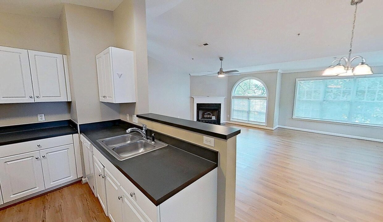 3709-Morris-Farm-Dr-3A-Greensboro-NC-27409-23