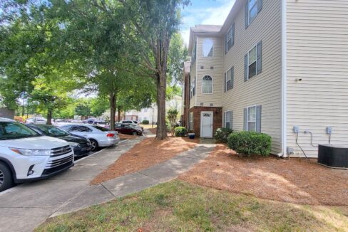 3709-Morris-Farm-Dr-3A-Greensboro-NC-27409-24