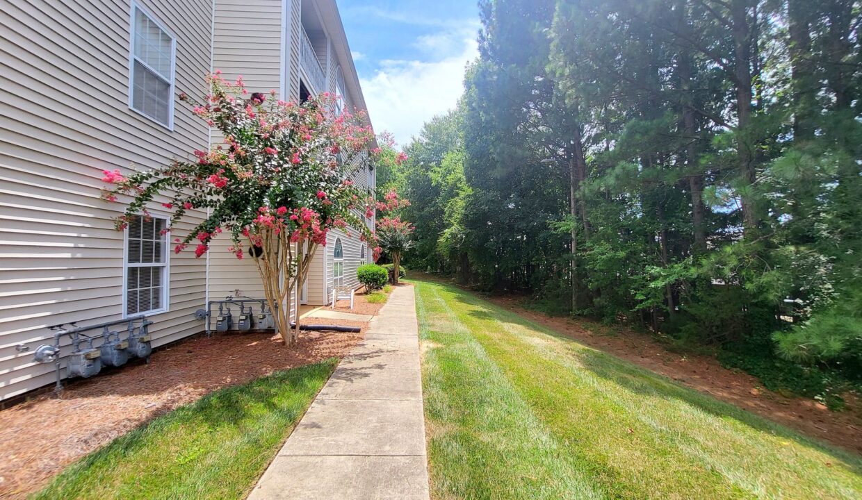 3709-Morris-Farm-Dr-3A-Greensboro-NC-27409-29