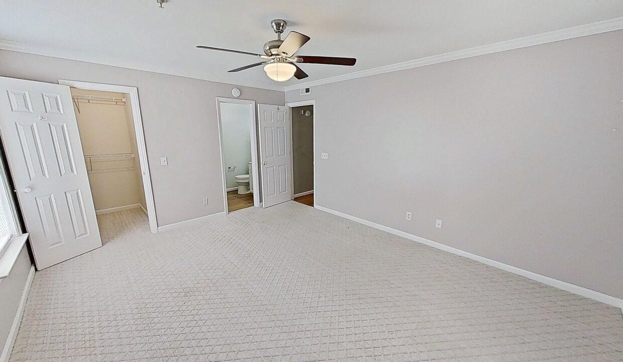 3709-Morris-Farm-Dr-3A-Greensboro-NC-27409-32