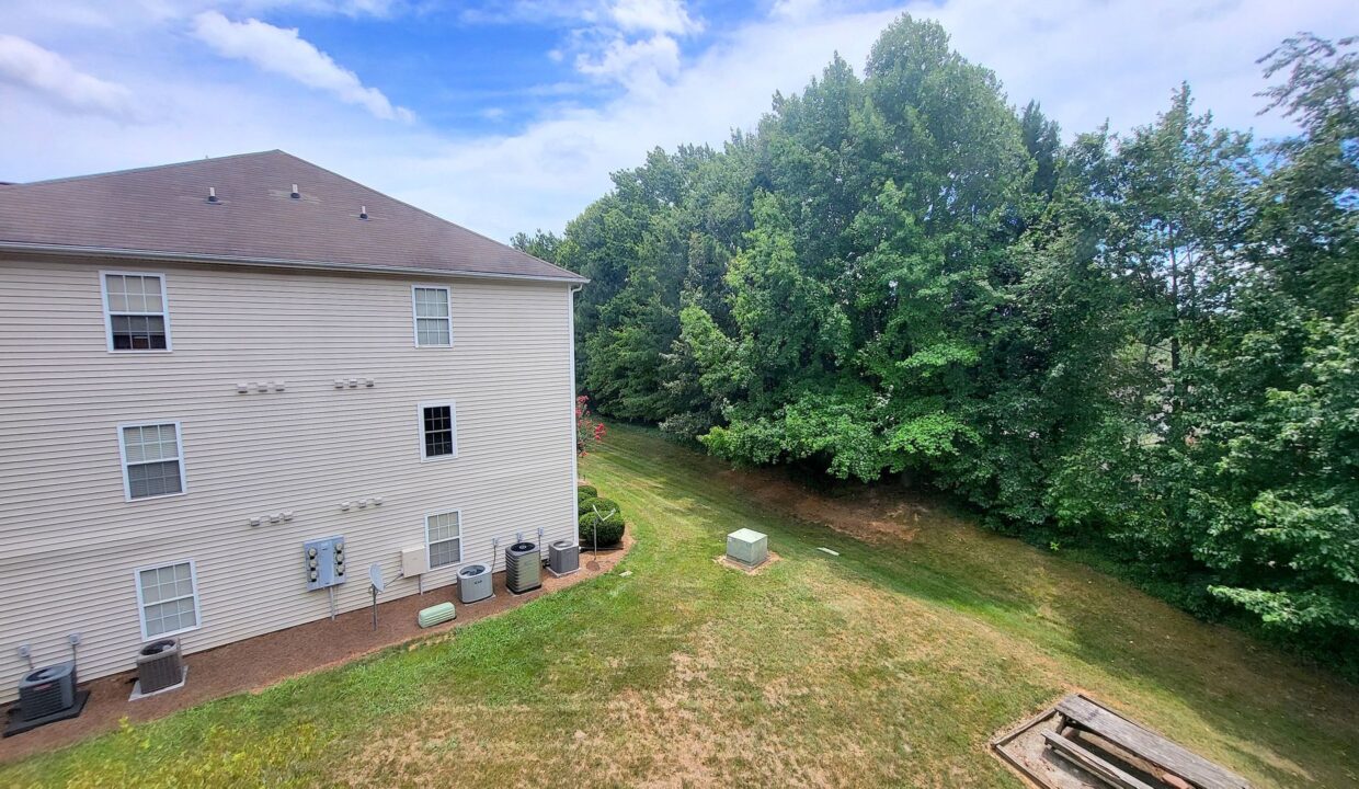 3709-Morris-Farm-Dr-3A-Greensboro-NC-27409-40