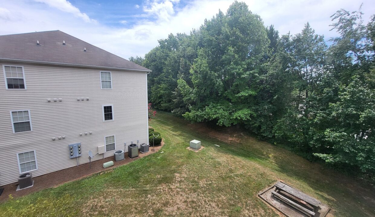 3709-Morris-Farm-Dr-3A-Greensboro-NC-27409-41