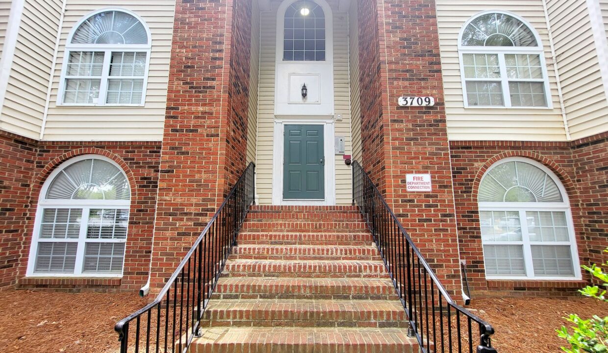 3709-Morris-Farm-Dr-3A-Greensboro-NC-27409-42