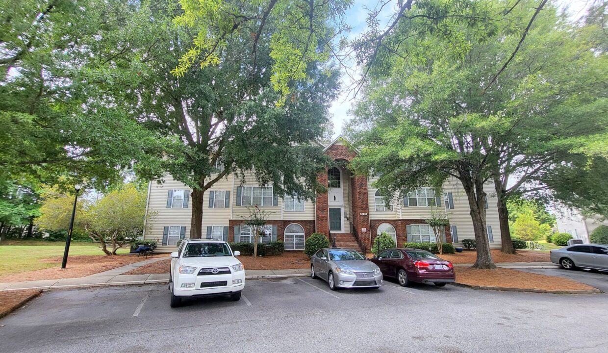 3709-Morris-Farm-Dr-3A-Greensboro-NC-27409-8