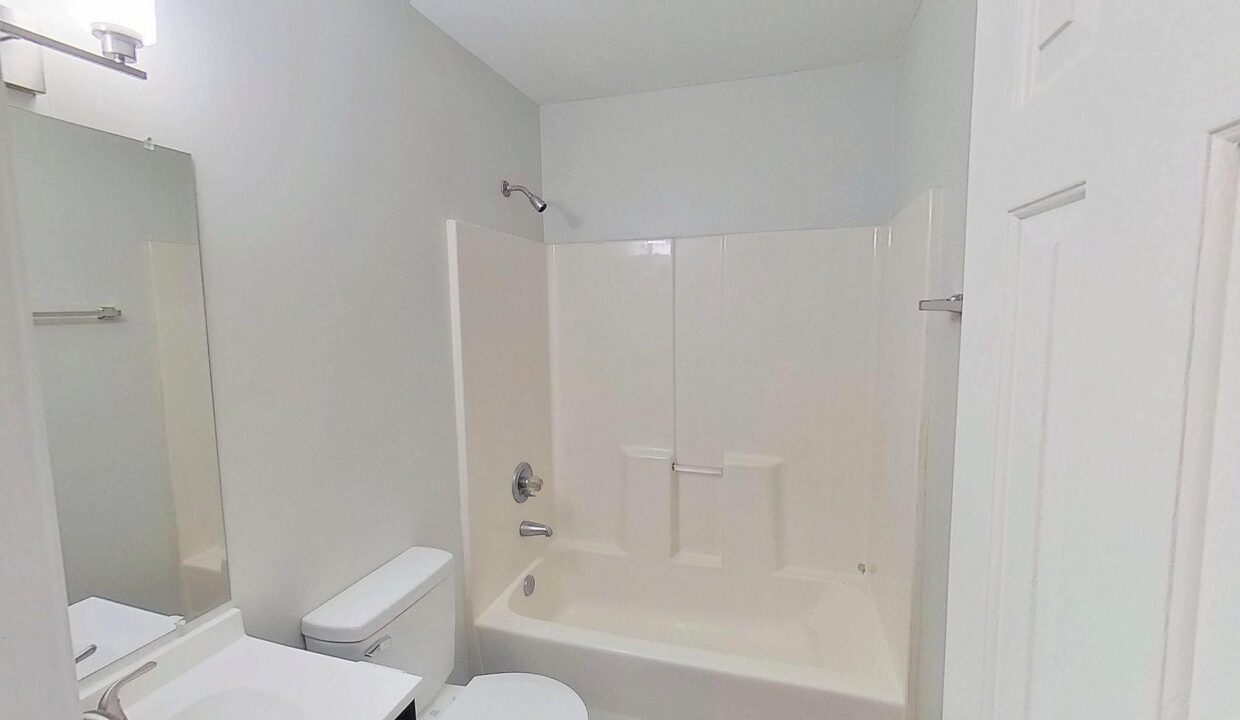 4006-Coltrain-Rd-A-Greensboro-NC-27455-10