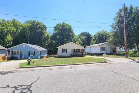 4006-Coltrain-Rd-A-Greensboro-NC-27455-19