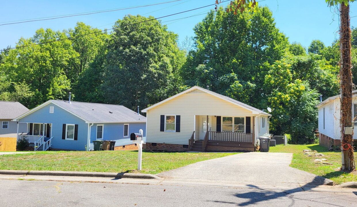 4006-Coltrain-Rd-A-Greensboro-NC-27455-22