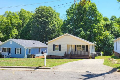 4006-Coltrain-Rd-A-Greensboro-NC-27455-22