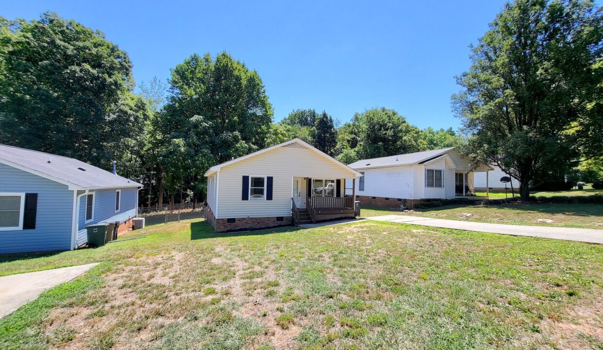 4006-Coltrain-Rd-A-Greensboro-NC-27455-25
