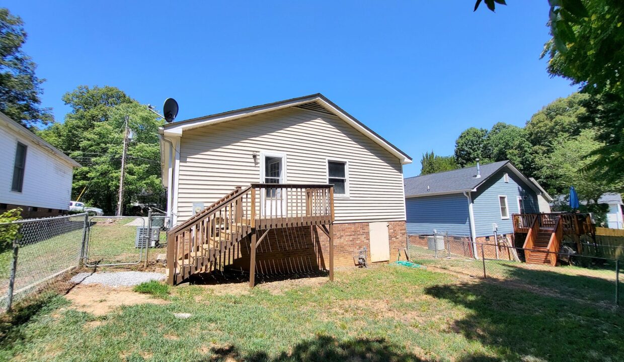 4006-Coltrain-Rd-A-Greensboro-NC-27455-27