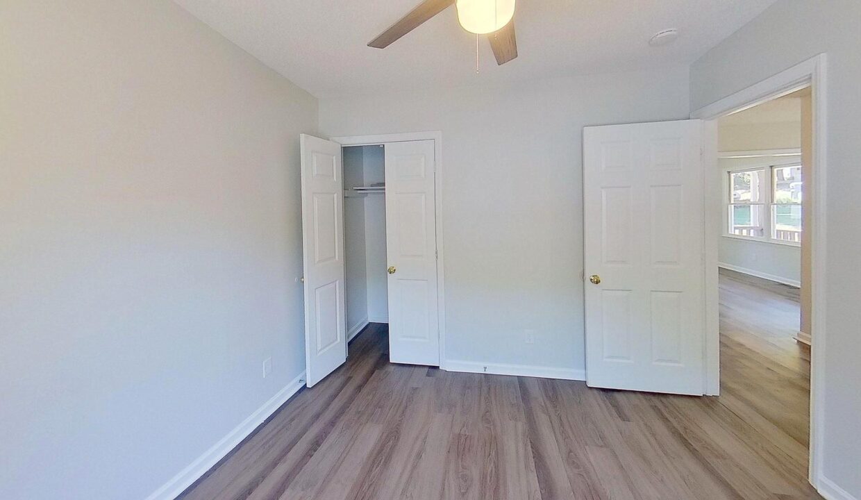 4006-Coltrain-Rd-A-Greensboro-NC-27455-29