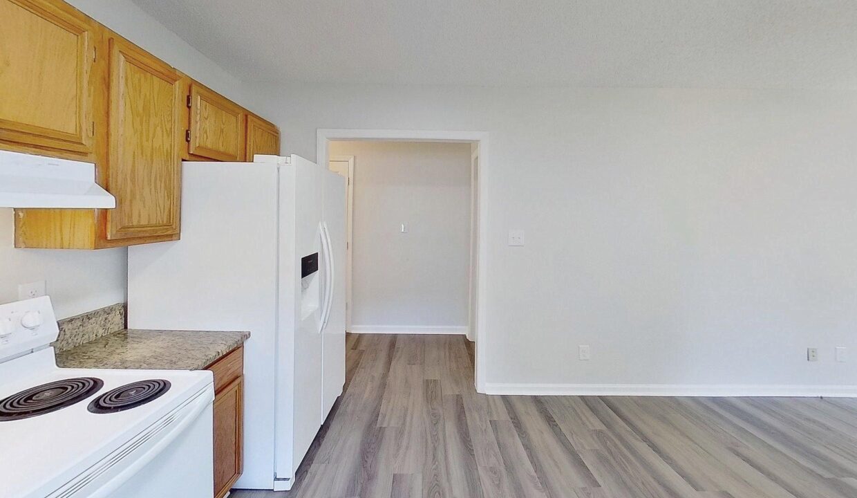 4006-Coltrain-Rd-A-Greensboro-NC-27455-31