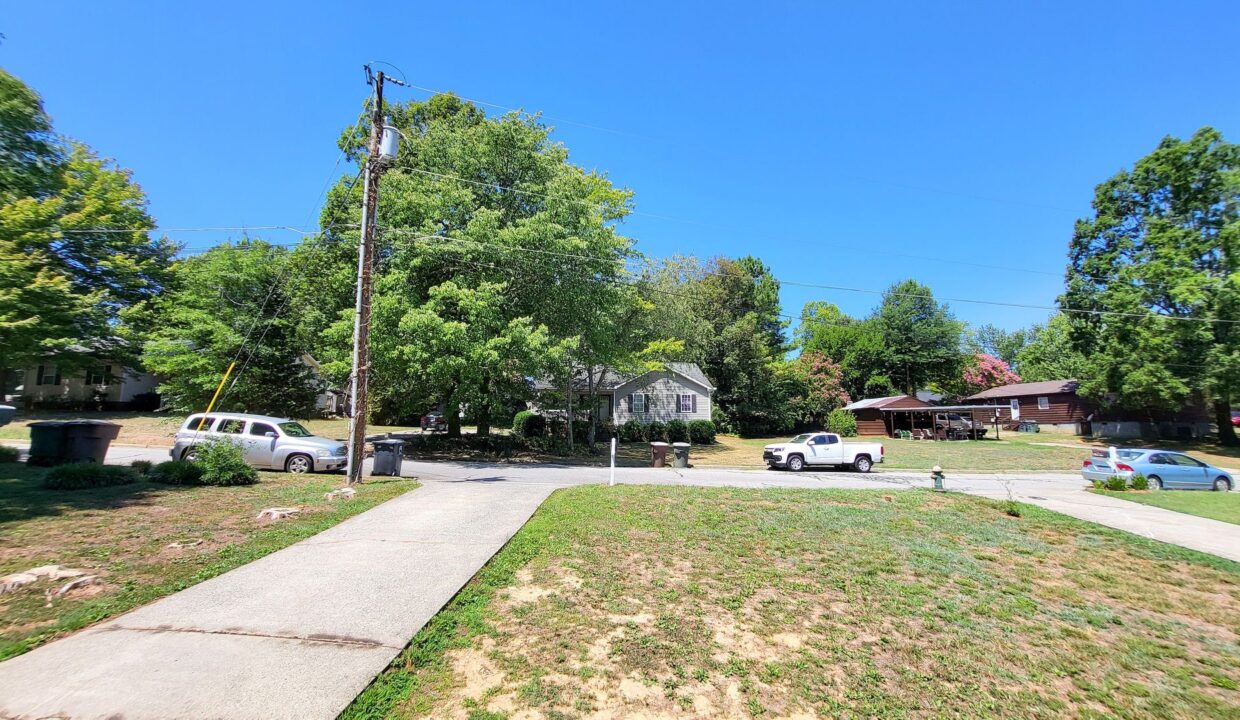 4006-Coltrain-Rd-A-Greensboro-NC-27455-33