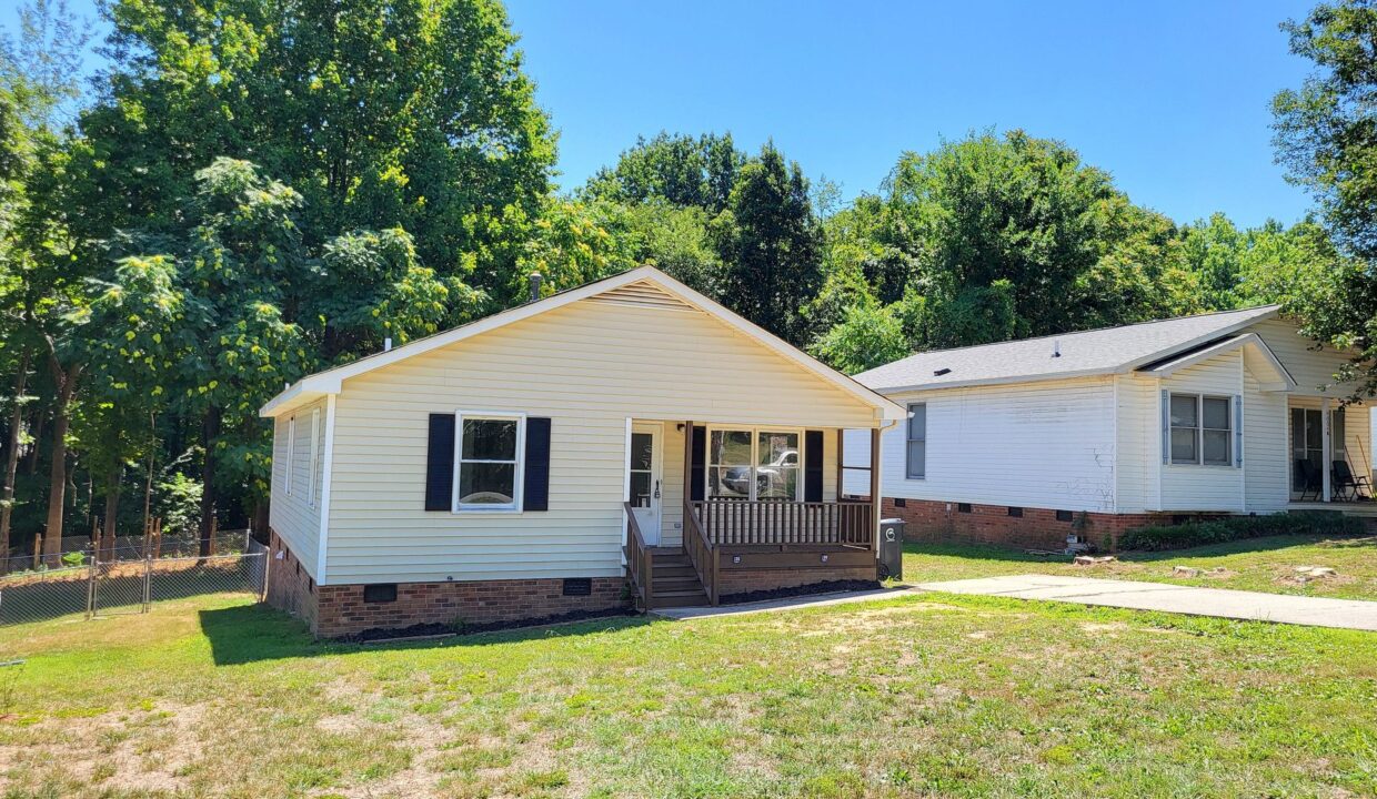 4006-Coltrain-Rd-A-Greensboro-NC-27455-35