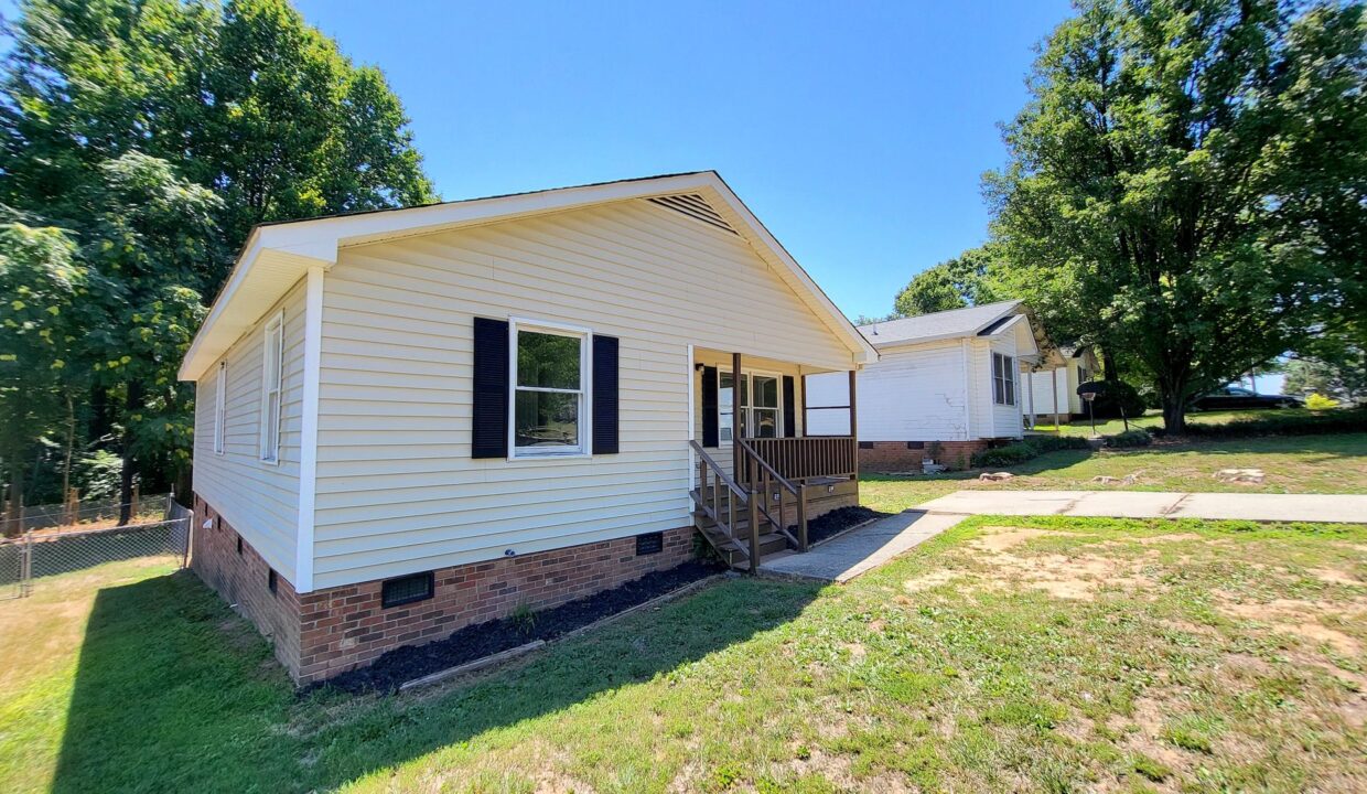 4006-Coltrain-Rd-A-Greensboro-NC-27455-39
