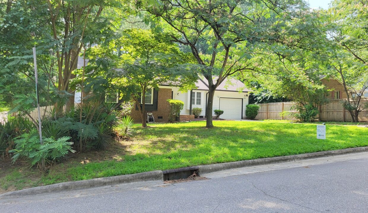 4601-Kresson-Pl-Raleigh-NC-27616-33