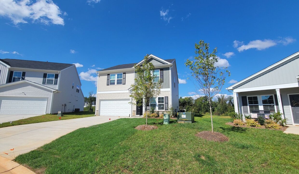 5014-Fallmeade-Rd-Kernersville-NC-27284-27