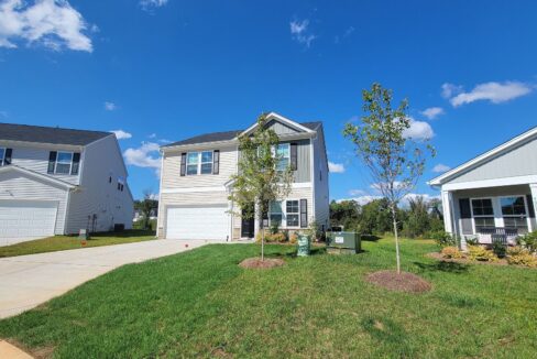 5014-Fallmeade-Rd-Kernersville-NC-27284-27
