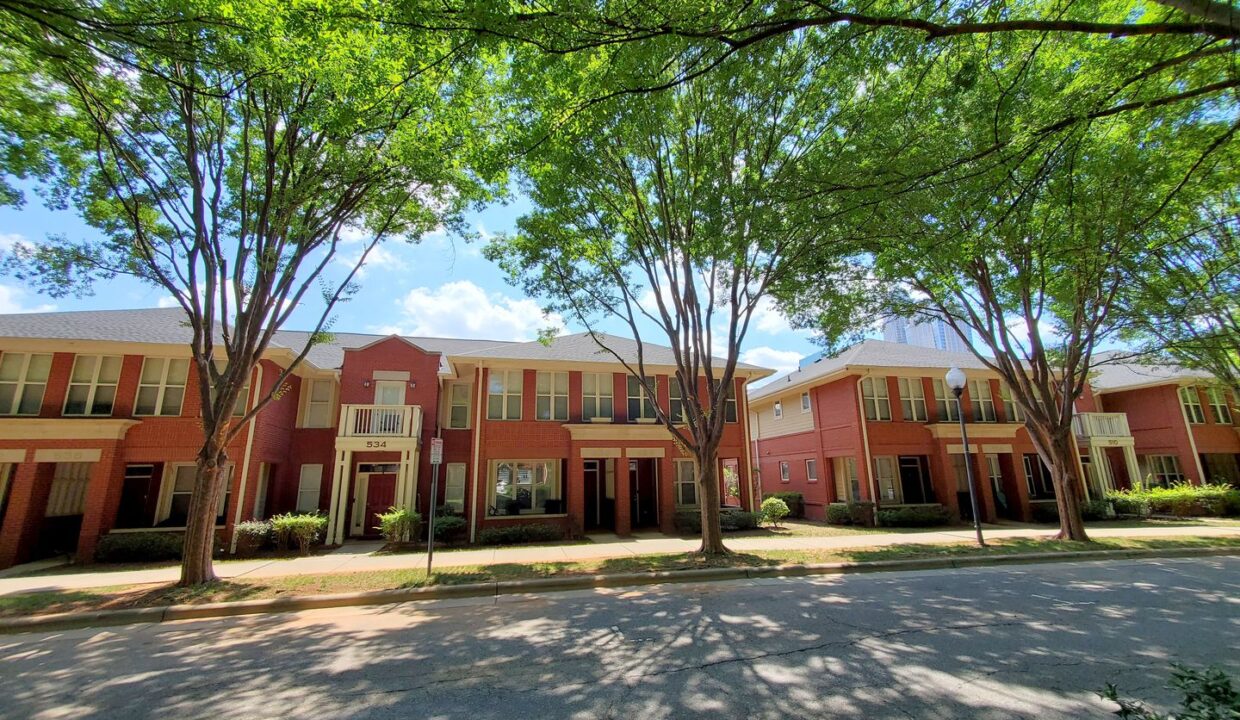 526-E-9th-St-Charlotte-NC-28202-12