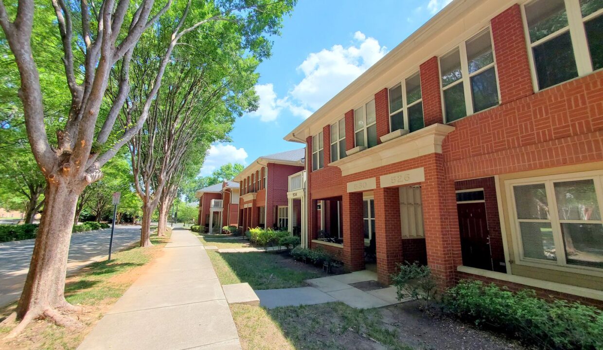 526-E-9th-St-Charlotte-NC-28202-32