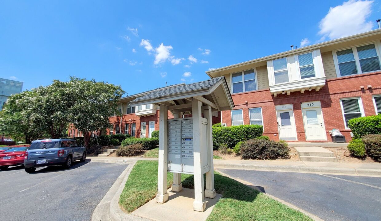 526-E-9th-St-Charlotte-NC-28202-36