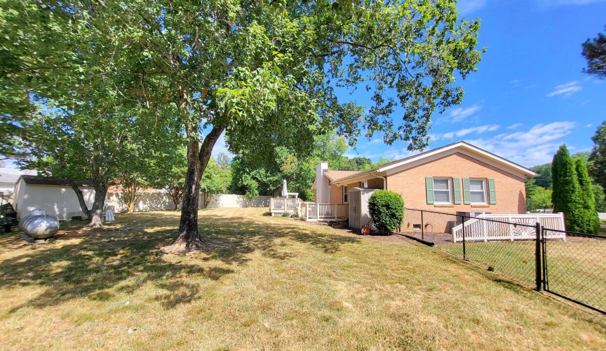 5404-Olive-Rd-Raleigh-NC-27606-25