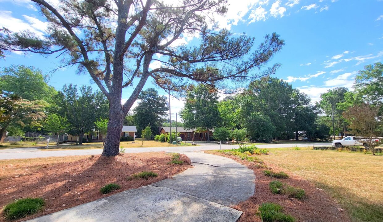 5404-Olive-Rd-Raleigh-NC-27606-28
