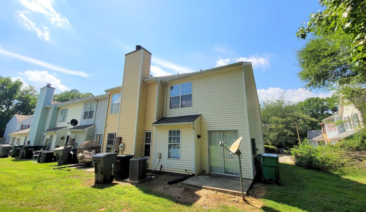6209-Windsor-Gate-Ln-Charlotte-NC-28215-11